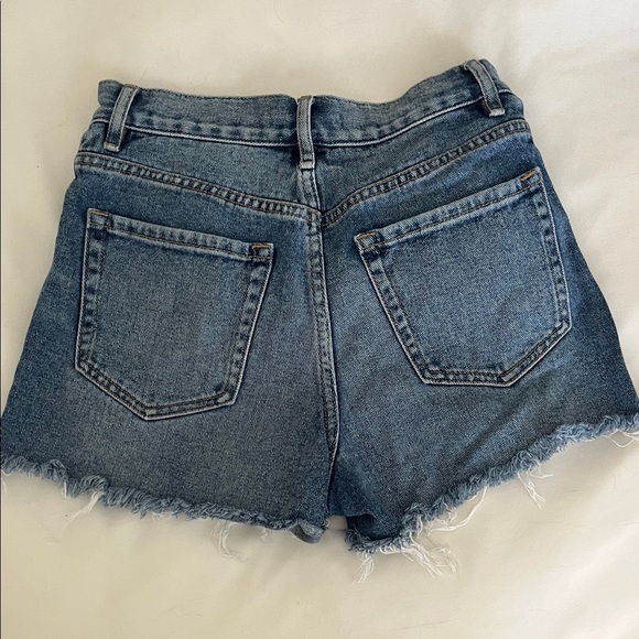 ✨Ultra High Rise Vintage Short ✨ - Picture 2 of 5